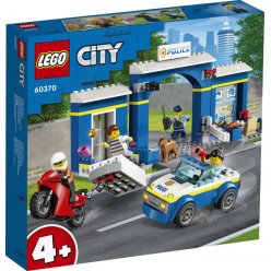 Lego City Police Station Chase (60370)
